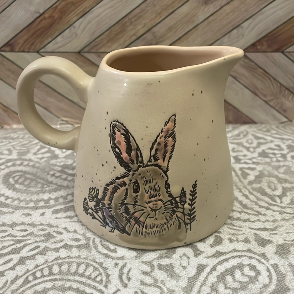 NWT Spectrum designz evergreen bunny cream pot creamer or syrup‎